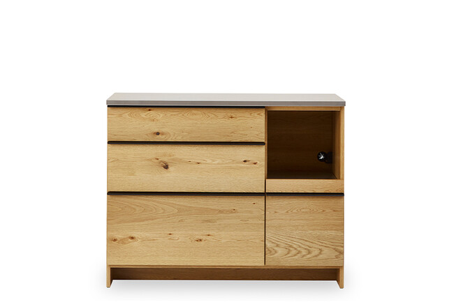 ステンレス天板を活かしたカウンター 