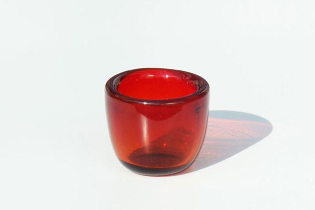 HAND-BLOWN GLASS TEA LIGHT（Geardman Red） 