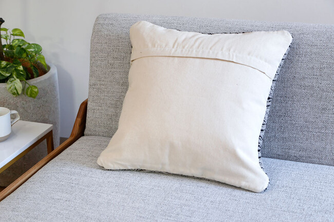 LH-CC 22 クッションカバー BK/NA 45×45cm 