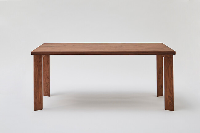 GAKU（ガク） ダイニングテーブル　W1400（ウレタン塗装） 