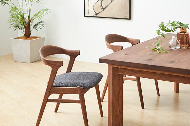 go（ゴウ）アームチェア  WN ウレタン塗装（PVC） 