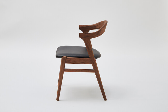 go（ゴウ）アームチェア  WN ウレタン塗装（PVC） 