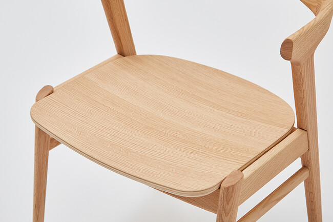 go（ゴウ）アームチェア  OAK エクリュ（板座） 