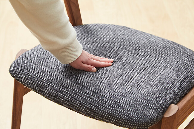 go（ゴウ）アームチェア  WN ウレタン塗装（PVC） 