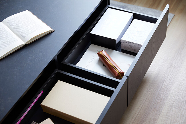 大容量リビングテーブル　ブラック×マーブルブラック 