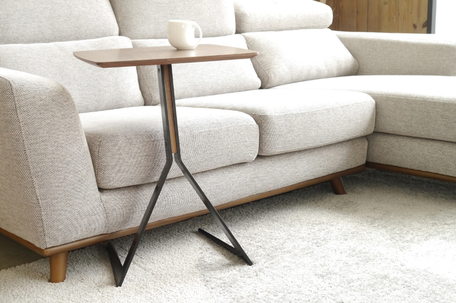 ソファに差し込んで使えるサイドテーブル 44cm 