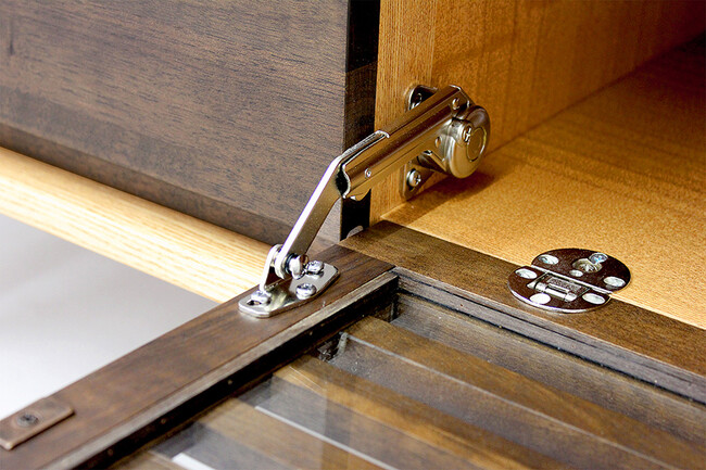 繊細で美しい無垢材のテレビボード（ライト） 