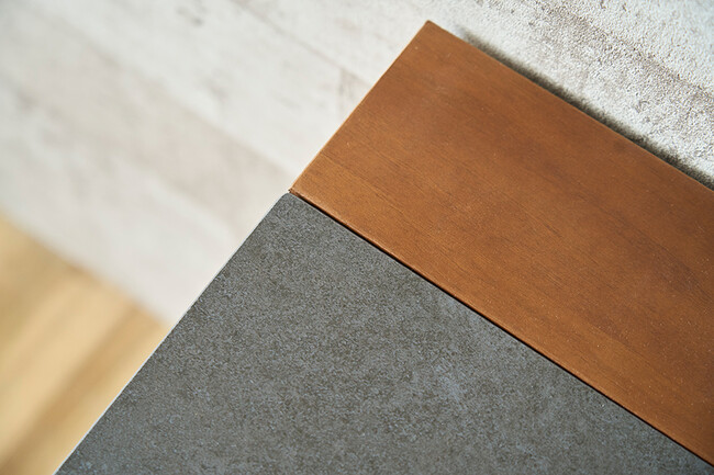 セラミック天板のシンプルモダン デスク 