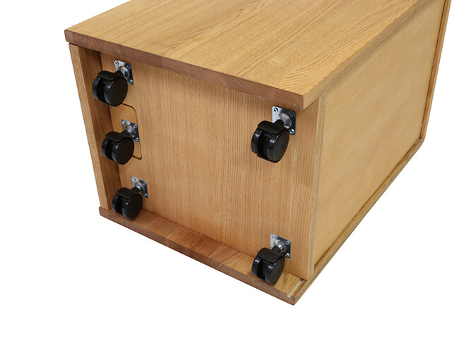 繊細で美しい無垢材のデスクワゴン 