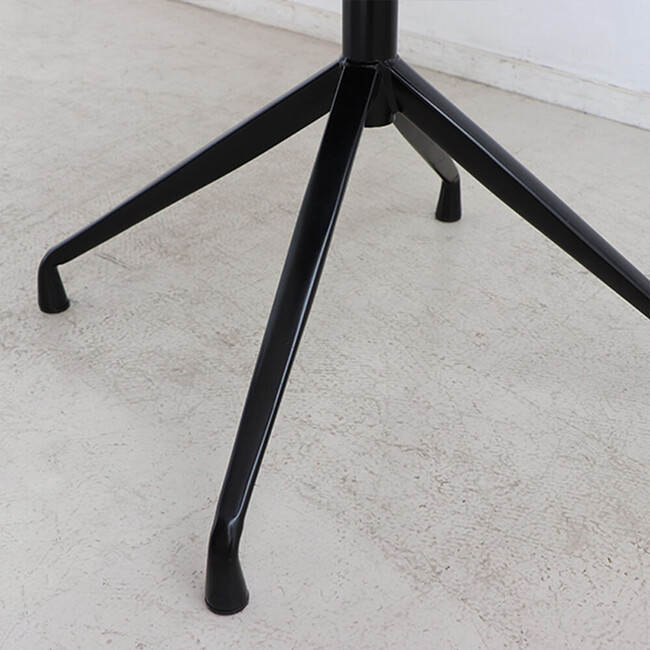 ARM（アーマー）ラウンド（回転）チェア（キャメル） 