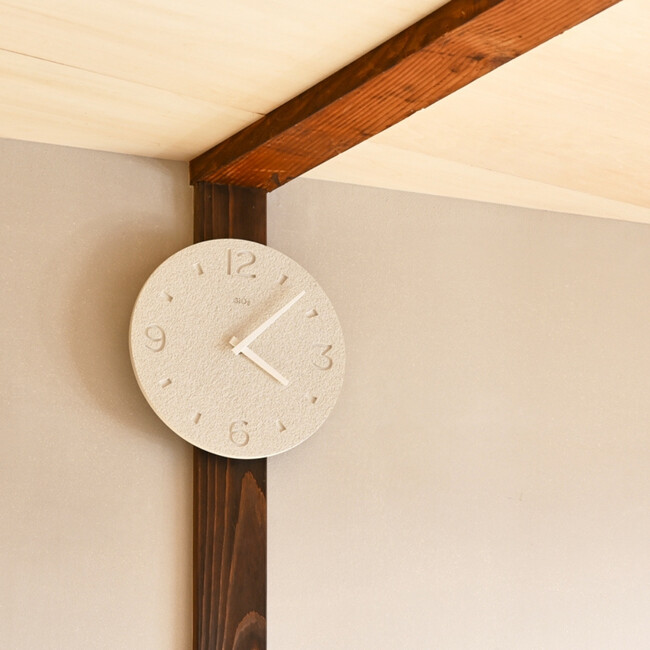 NY21-03 WH 珪藻土の時計 （掻き落とし）　ホワイト 