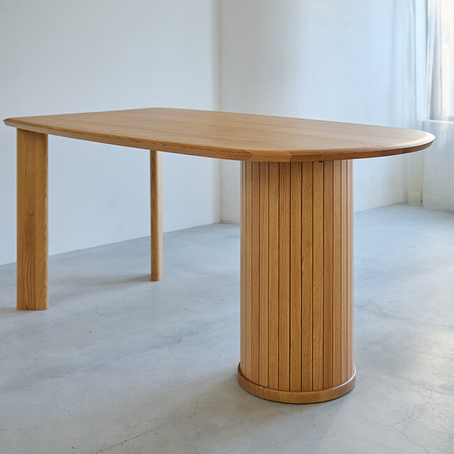 ウィルティック ハーフラウンド  ダイニングテーブル ヨコハギ無垢（ レッドオーク） 