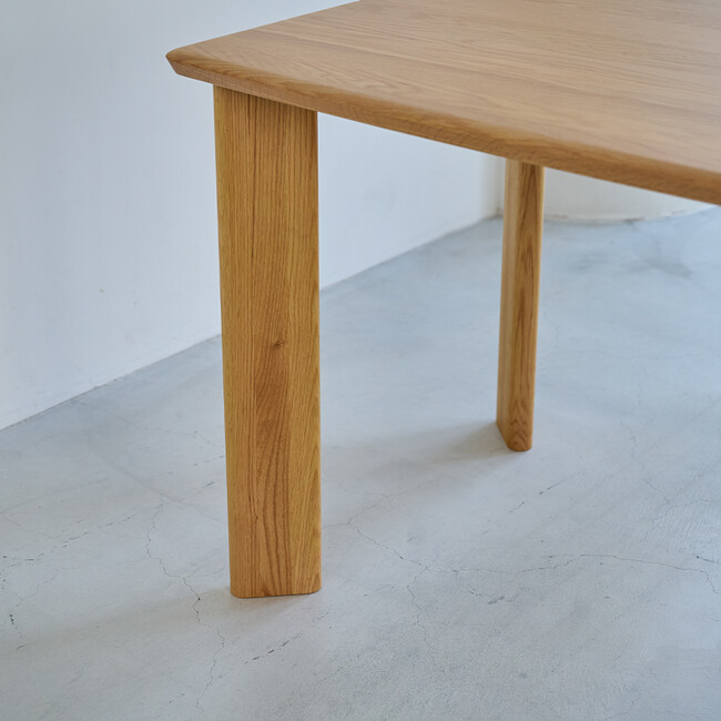 ウィルティック ハーフラウンド  ダイニングテーブル ヨコハギ無垢（ レッドオーク） 