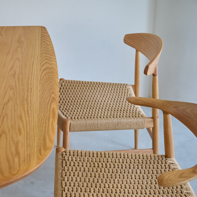 ウィルティック ハーフラウンド  ダイニングテーブル ヨコハギ無垢（ レッドオーク） 