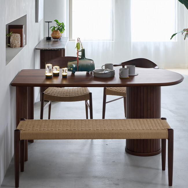 ウィルティック ハーフラウンド  ダイニングテーブル ヨコハギ無垢（ ウォールナット） 