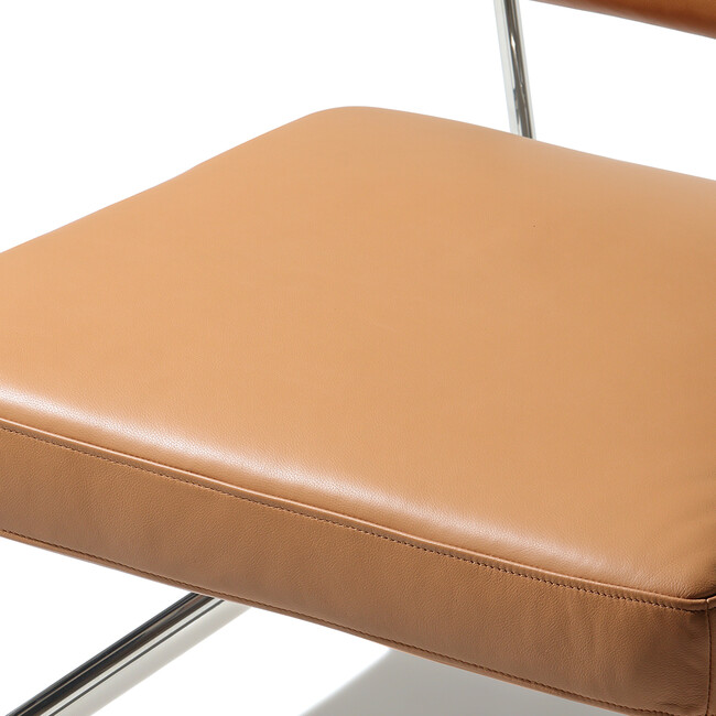 PILOT LOUNGE CHAIR（パイロット ラウンジチェア） 