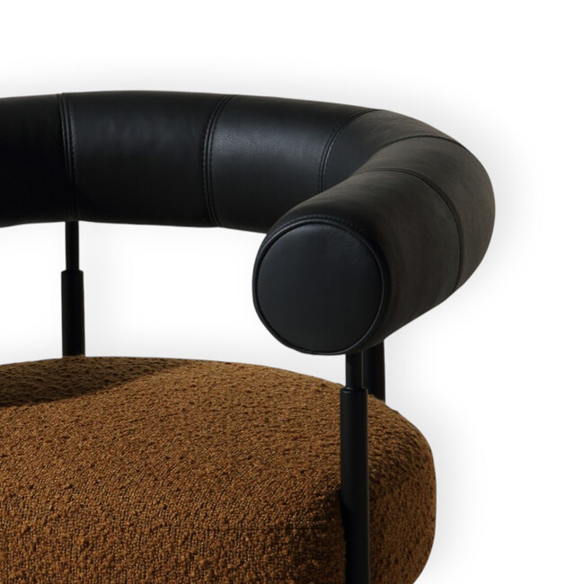 THE GRAFTON CHAIR（ザ・グラフトン チェア） 
