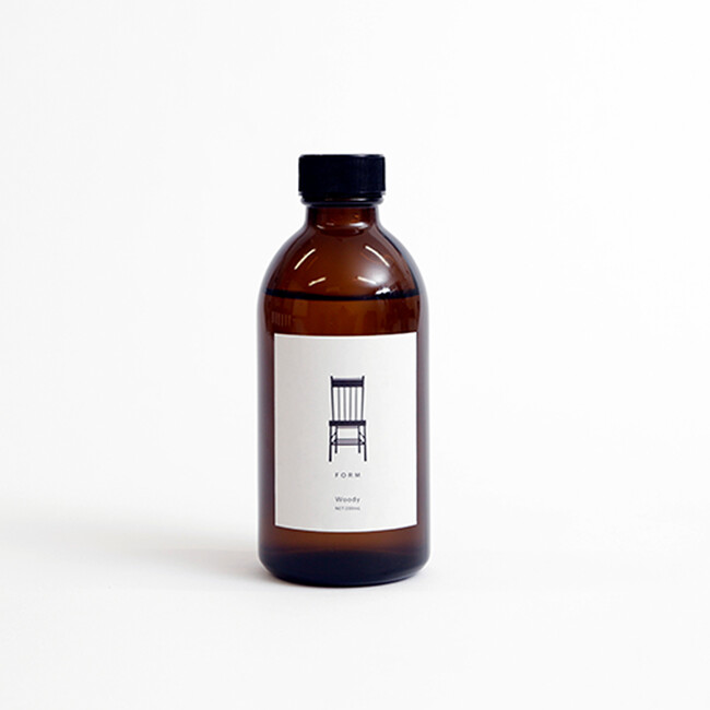 FORM（フォルム）ディフューザーオイル 200ml（Woody） 