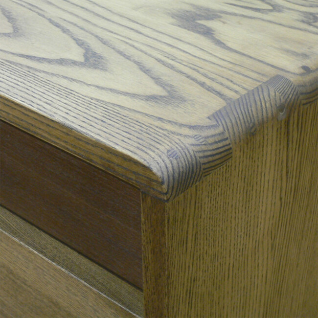 繊細で美しい無垢材のリビングテーブル（ダーク） ダーク