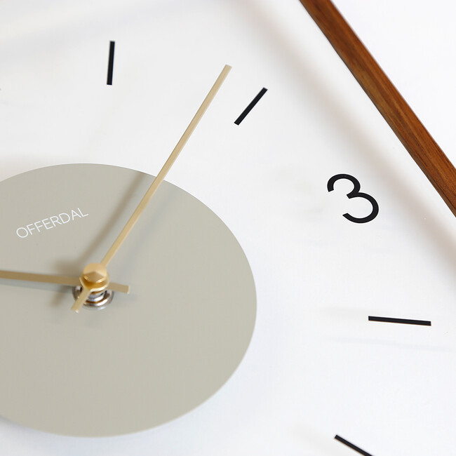 Laturi（ラトゥリ）ウォールクロック 