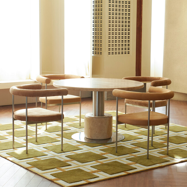 Eclipse Round Dining Table 